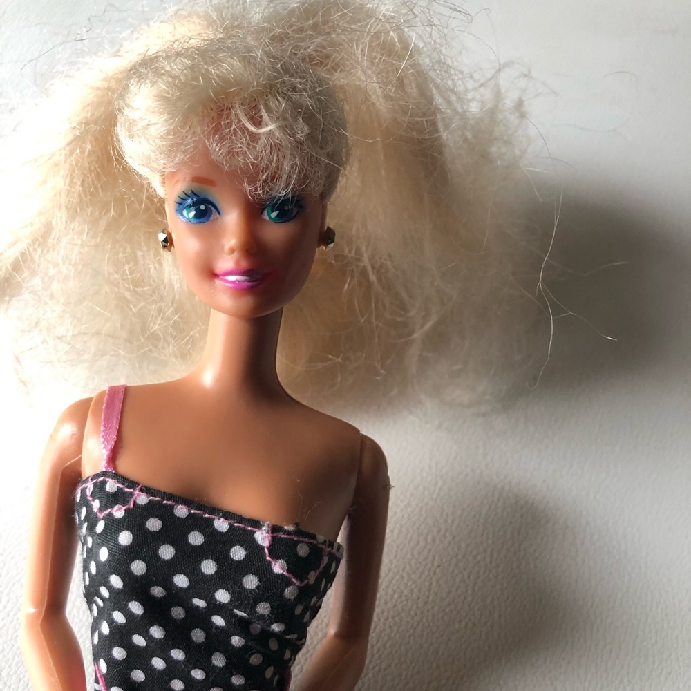 Barbie Doll 1966 1976 Mattel Inc Blue Eyes Blonde Hair Pink Earrings Vintage
